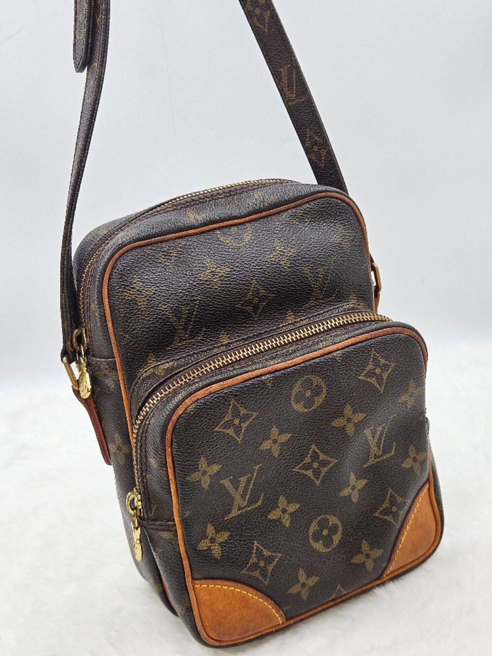 Louis Vuitton Monogram Amazone TH8901